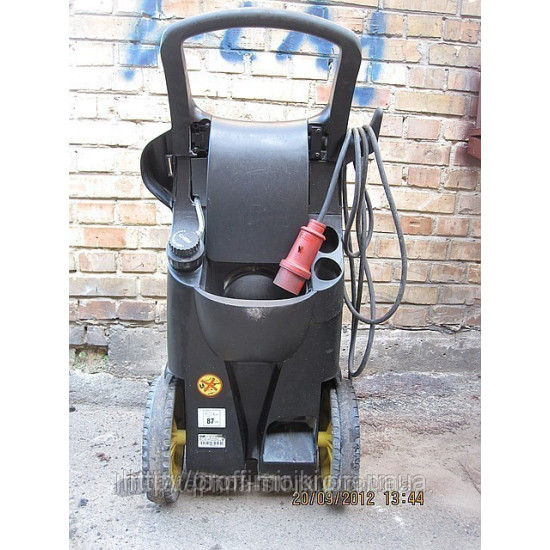Б/у аппарат высокого давления Karcher HD 10/21