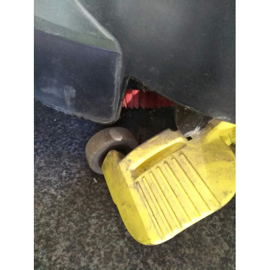 Поломоечная машина Karcher BD 40/25 C Ep Б/У